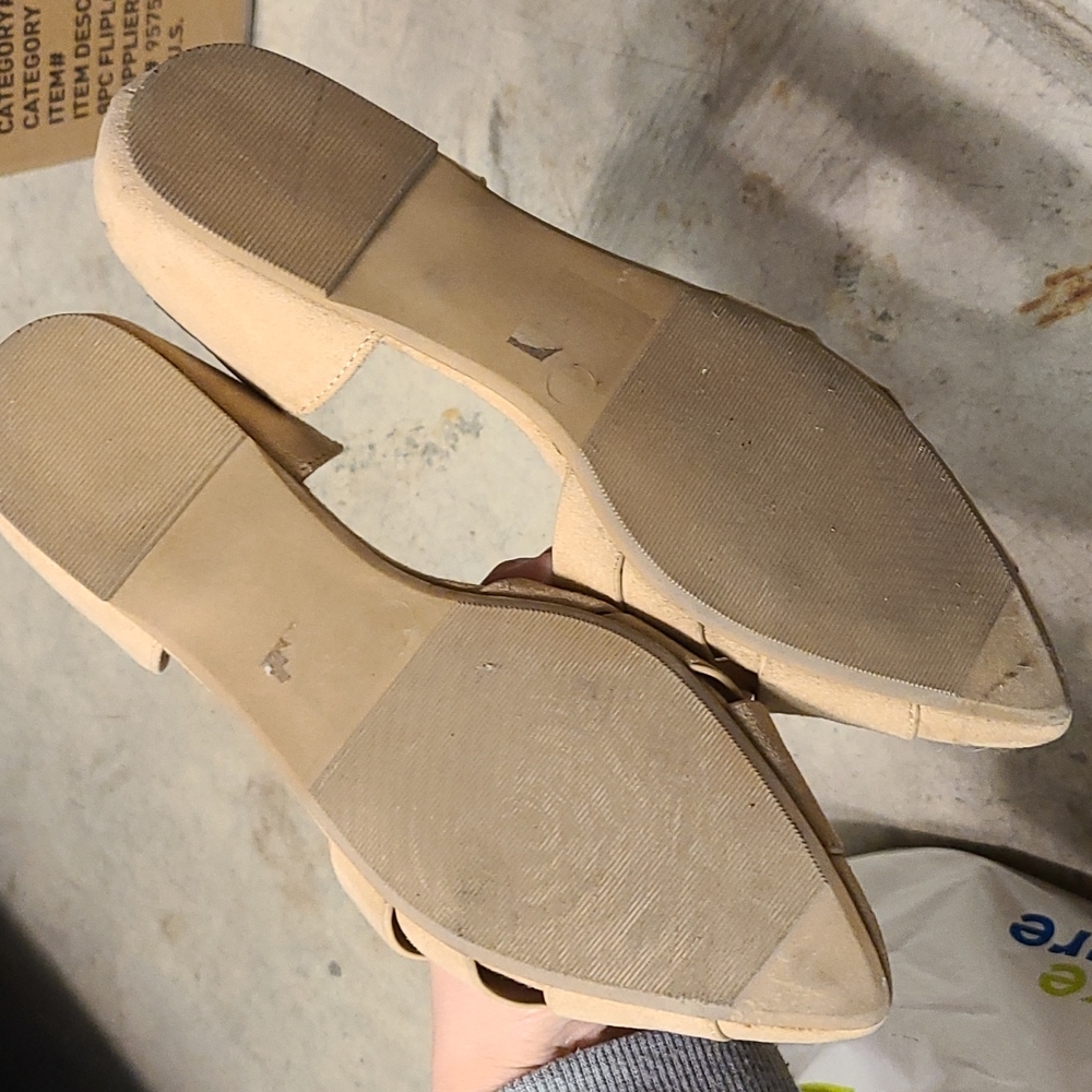 Flats - Picture 5 of 5